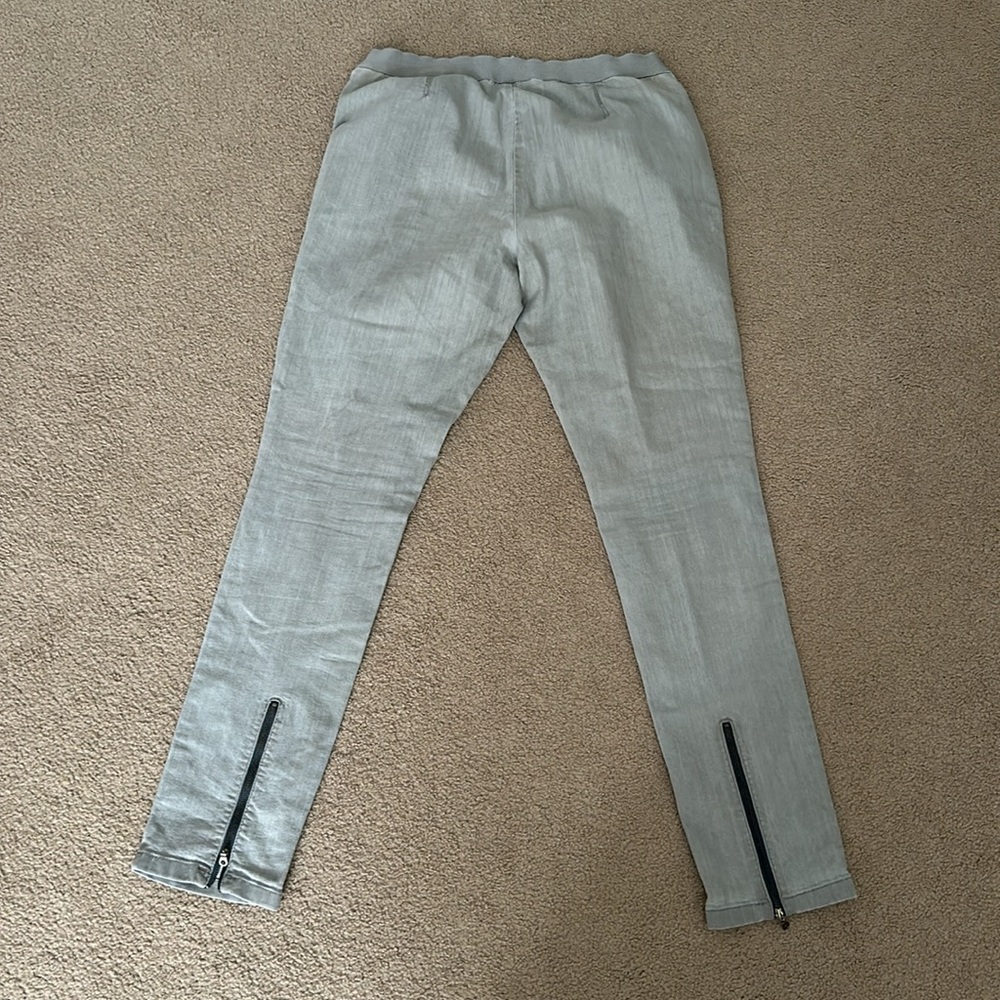 Gray jeans - Picture 3 of 3